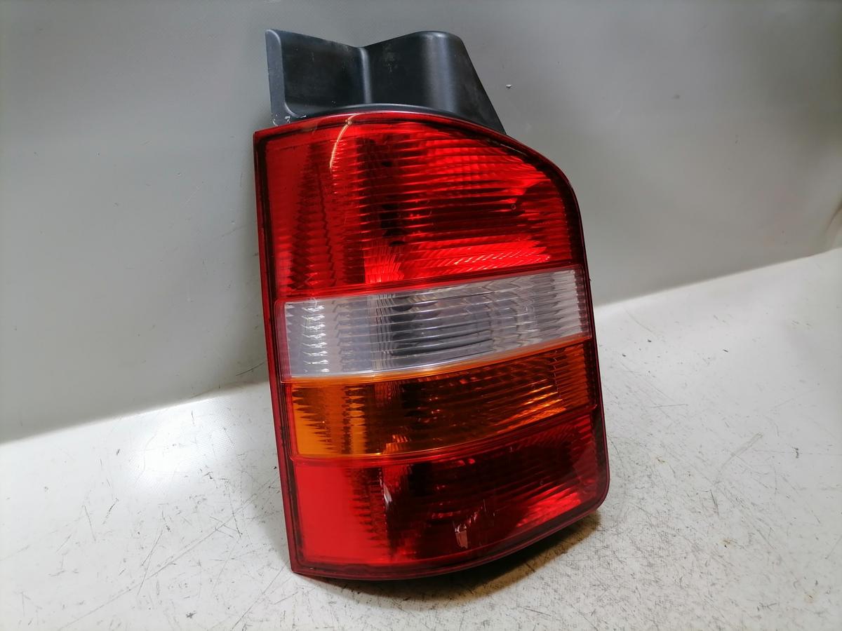 Volkswagen T5 original R&uuml;cklicht R&uuml;ckleuchte Schlussleuchte links f&uuml;r Fl&uuml;gelt&uuml;ren Bj.2004